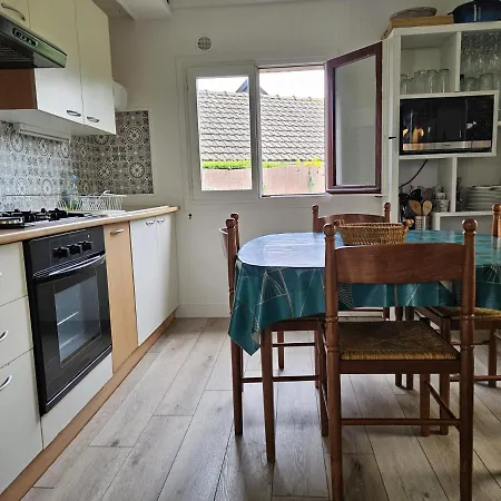 Chalet 200 M De La Chalet Merville-Franceville-Plage